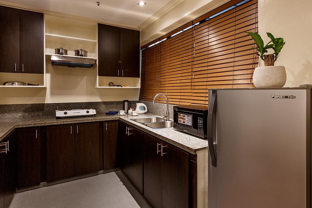 Copacabana Apartment Hotel Pasay Exterior photo